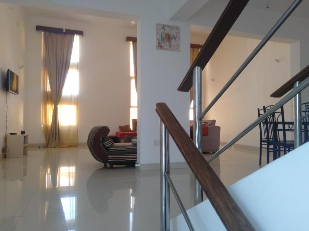 Ary Homestay Nyali- A Walk Away From City Mall Mombasa Exteriér fotografie